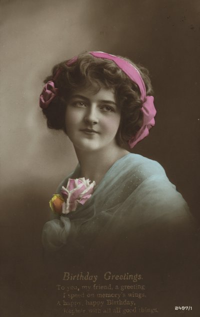 Kız gülümsüyor, Doğum günü kartı (renkli fotoğraf) by (after) English photographer