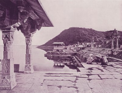 Mermer Ghat, Rainuggur, Oodeypore (s/b fotoğraf) by (after) English photographer