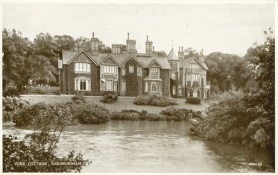 York Cottage, Sandringham (s/b fotoğraf) by (after) English photographer