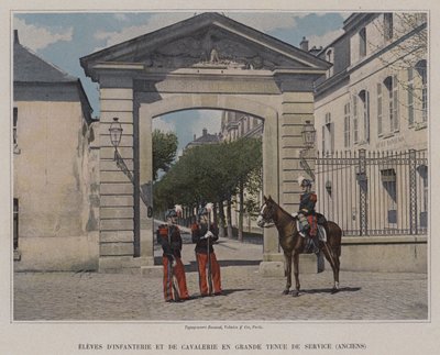 Tam Hizmet Kıyafetli Piyade ve Süvari Öğrencileri, Eski (renkli fotoğraf) by (after) French Photographer