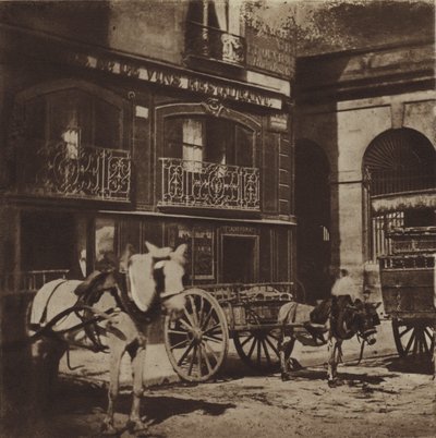 Laperouse restoranının girişi, Quai des Grands-Augustins (s/b fotoğraf) by (after) French Photographer