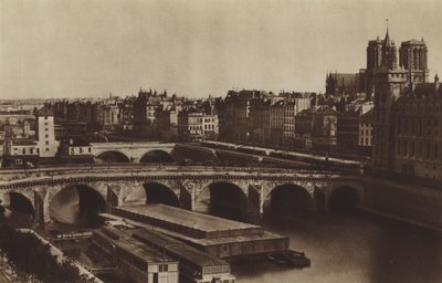 Quays Desaix ve Napoleon, bugün Quai de la Corse (s/b fotoğraf) by (after) French Photographer