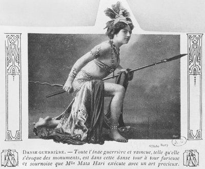 Mata Hari bir savaş dansında, 20. yüzyılın başlarında by A. Bert
