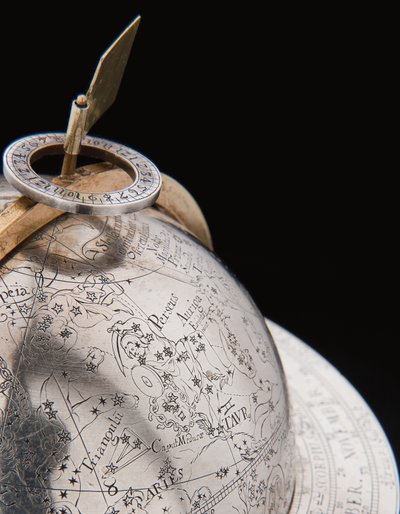 Herkül ve Atlas, Augsburg tarafından desteklenen iki olağanüstü karasal ve göksel küre by Abraham Drentwett