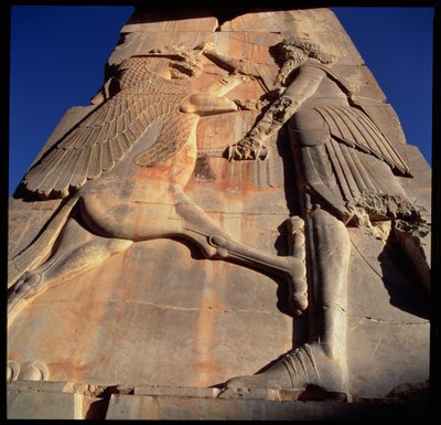 İdealleştirilmiş kahraman-kral, Xerxes olduğu tahmin ediliyor (MÖ 519-465), Bir Canavarı Bıçaklıyor, Xerxes'in Taht Salonundan detay, MÖ 480 dolayları (bkz. 179110) by Achaemenid