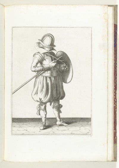Kalkan ve Diken Egzersizi: Asker Diken ve Kalkanı Vücuda Yakın Tutar (No. 15), 1618 Nassausche Wapen-Handelinge, van Schilt, Spies, Rappier ve Targe : beyde figuerlick betimlenmiş ve yeni düzenden sonra çerçevelenmiş (...) Maurit by Adam van Breen