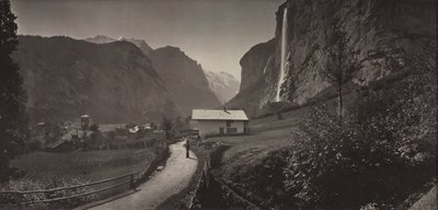 Lauterbrunnen Vadisi, İsviçre (Charbons de Braun albümünden - mobil panoramik lensle çekilen görüntüler, 1868) by Adolphe Braun