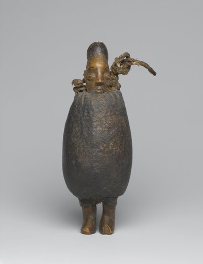 Yaka figürü (ahşap, kumaş, kabuk, elyaf ve organik malzemeler) by African
