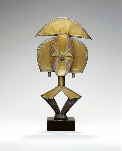 Mbulu Ngulu, Bir Şehir Reliquary Figürü by African School