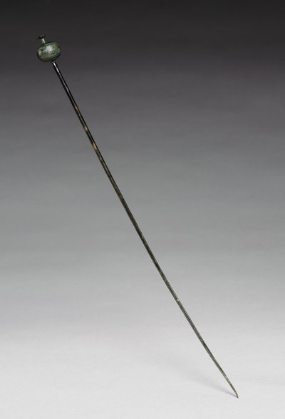 Giysi Pimi, MÖ 1400 dolayları (döküm ve dövme bronz) by Age Bronze