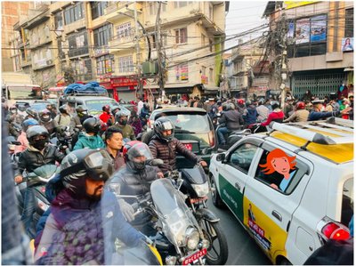 Katmandu#39;da trafik, 2023 (fotoğraf üzerine dijital sanat) by Agnes Girardon