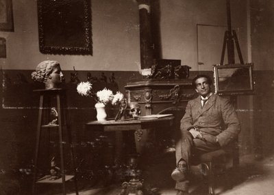 Heykeltıraş Mario Pelagatti, stüdyosunda, Floransa, 20/11/1920 (s/b fotoğraf) by Alberto Fierli