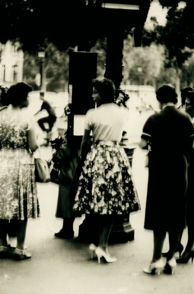 Sokakta,2019,(fotoğraf) by Alex Caminker