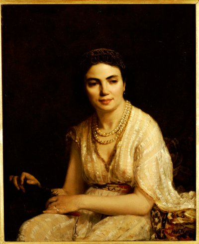 İnci Kolye takan ve yelpaze tutan bir Kadının Portresi by Alexei Alexevich Harlamoff