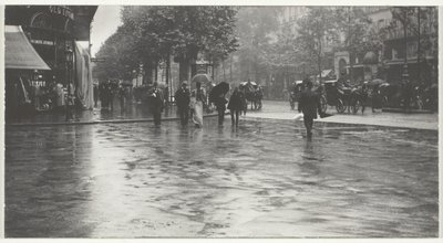 Paris Bulvarında Islak Bir Gün by Alfred Stieglitz