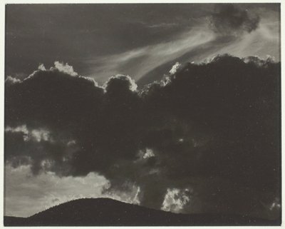 Eşdeğer by Alfred Stieglitz