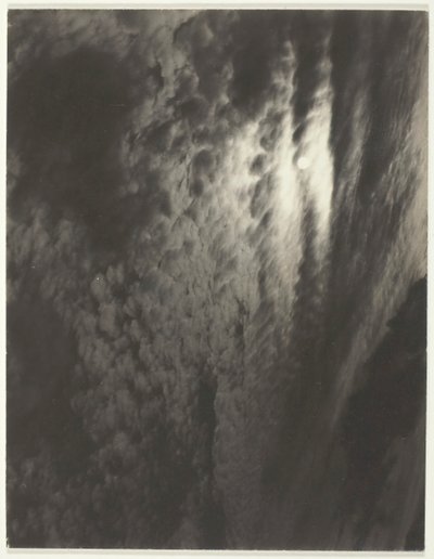 Eşdeğeri, Set A Third Set, Baskı 2, 1929. by Alfred Stieglitz