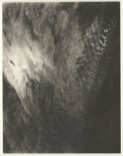 Eşdeğeri, Set A Third Set, Baskı 7, 1929. by Alfred Stieglitz