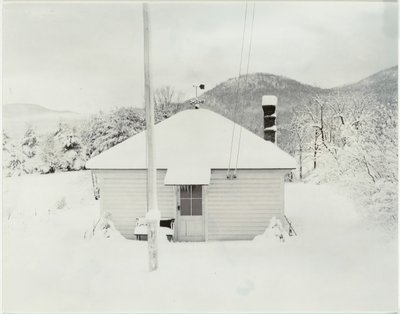 İlk Kar ve Küçük Ev, 1923. by Alfred Stieglitz