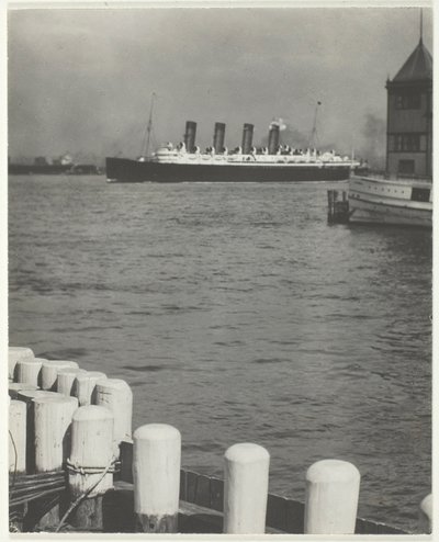 Dışa Bağlı, Mauretania by Alfred Stieglitz