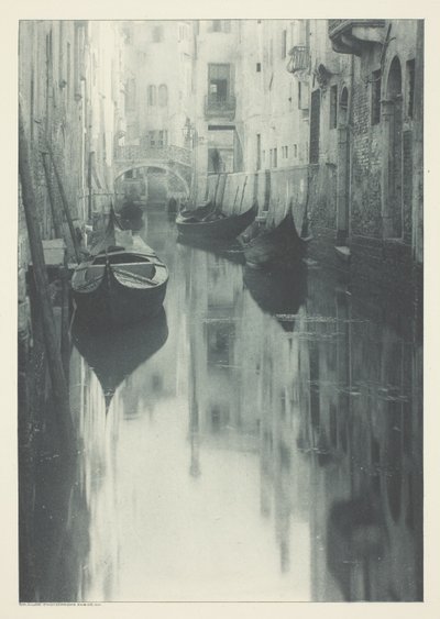 Yansıma-Venedik by Alfred Stieglitz