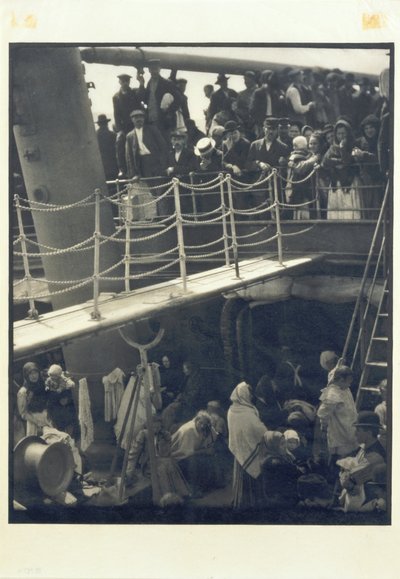 Steerage, dergiden 291, no. 7-8 by Alfred Stieglitz