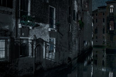 Moonshadows, Venedik, 2018 (elle yeniden boyanmış fotoğraf) by Alice Gur-Arie