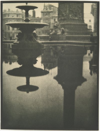 Trafalgar Meydanı by Alvin Langdon Coburn