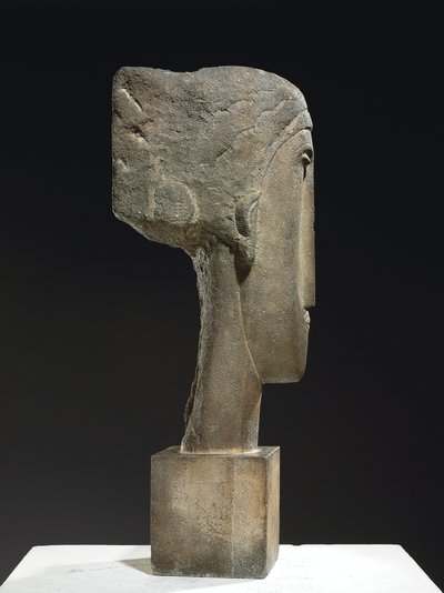 Kafa, c.1910-12 (kireçtaşı) by Amedeo Modigliani