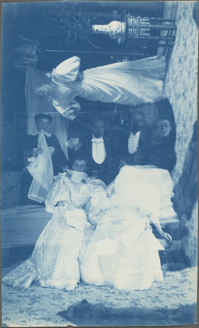 İsimsiz (İç mekanda birkaç kişinin çift pozlaması) by American 19th Century