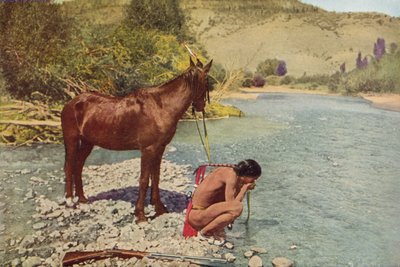 Apaçi Savaşçısı, Rio Navaho, Arizona (renkli fotoğraf) by American Photographer