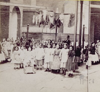 Kadın Koruyucu Derneği, Dostsuzlar Evi, 29th Street, New York, 4 Temmuz 1864 by American Photographer
