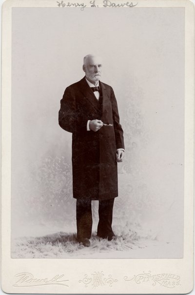 Henry Laurens Dawes (1816-1903), ABD Senatörü, fotoğraf Nowell, Pittsfield, Massachusetts (albüm fotoğrafı) by American Photographer