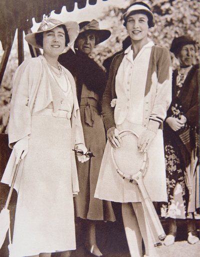 Bayan Helen Wills Moody (sağda) Amerikan tenis şampiyonu, 1935