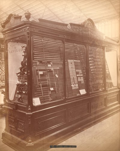 Stanley Rule and Level Co.s Exhibit, Centennial International Exhibition, Philadelphia, 1876 (albüm baskısı) by American Photographer