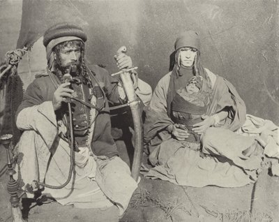 Bedevi Şefi ve Ailesi by American Photographer