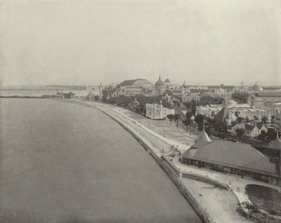 Göl Kıyısı Gezinti Yolu by American Photographer