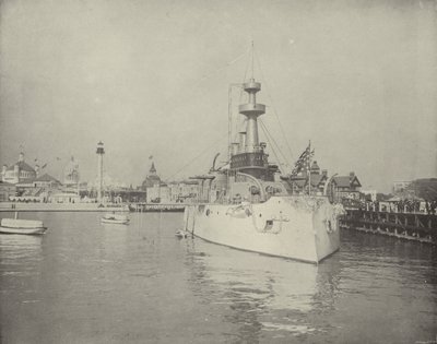 Can Kurtaran İstasyon ve Zırhlılardan Görünüm by American Photographer