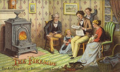 Şöminenin etrafında toplanan aile by American School