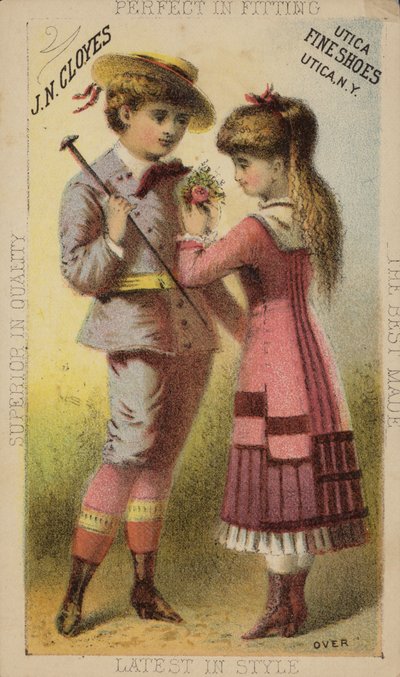 Kız Erkek Çocuğun Ceketine İlik Yerleştiriyor by American School