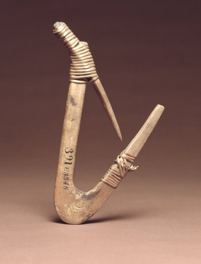 Halibut Kancası, c.1800 (ahşap ve ladin kökü) by American School