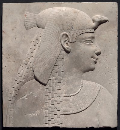 Kraliçe veya Tanrıça Tasvirli Plaket by Ancient Egyptian
