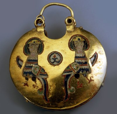 Şirin kuşları ile altın kolye Kolt, 11.-12. yüzyıl by Ancient Russian Art