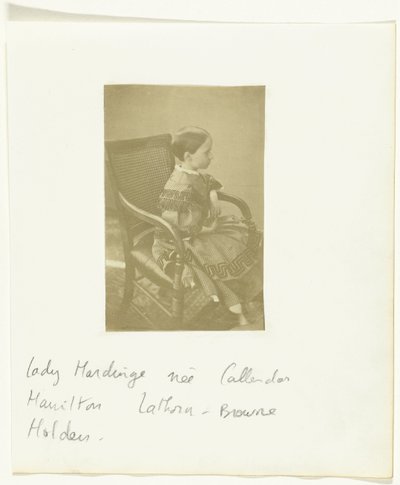 Lady Hardinge née Callender Hamilton Lathorn-Browne Holden olarak anılan bir kızın portresi by Anonymous