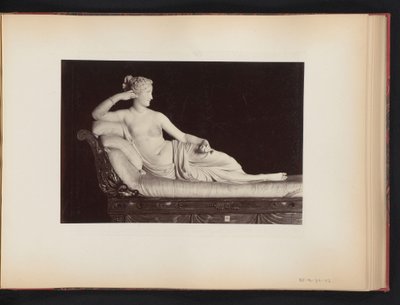 Pauline Borghese-Bonaparte'ın Roma, İtalya'daki Galleria Borghese'deki Antonio Canova tarafından Venüs Victrix olarak heykeli by Anonymous