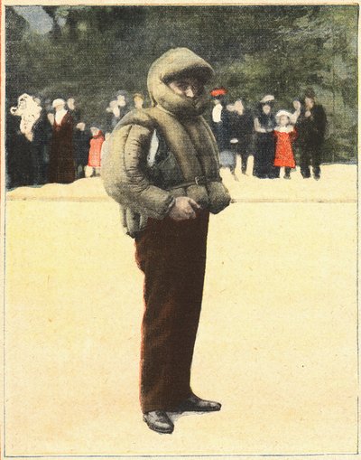 Havacılık: Havacıları düşmekten korumak için tasarlanmış hava giysisi. 16/10/1910 tarihli “Le petit parisien”deki gravür. Özel koleksiyon. by Anonymous Anonymous