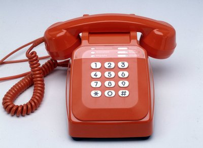 S63 turuncu plastik tuşlu telefon by Anonymous Anonymous