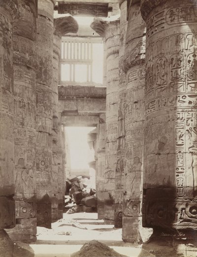 Karnak Tapınağı