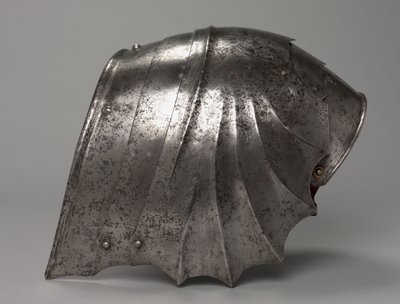 Gotik yelpaze şeklindeki pauldron, c.1485-1500 by Antonio Missaglia