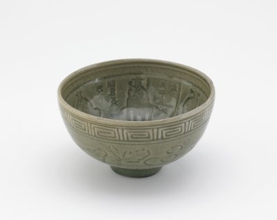 Longquan çömlek tarzında servis kâsesi, Servis kâsesi (hachi), 19. yüzyıl başı (seladon sırlı çömlek) by Aoki (attr. to) Mokubei